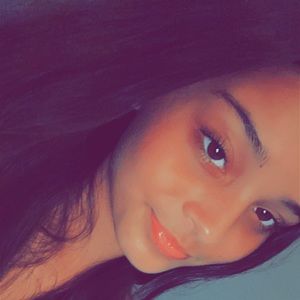 Meet your Posher, Kenzie